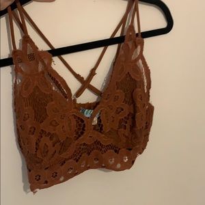 Multi use V cut elegant lace crop top